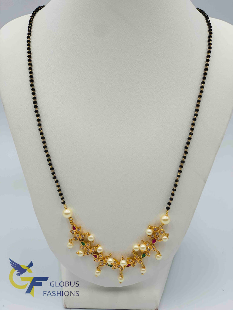Multicolor stone and pearls with a single line black beads chain