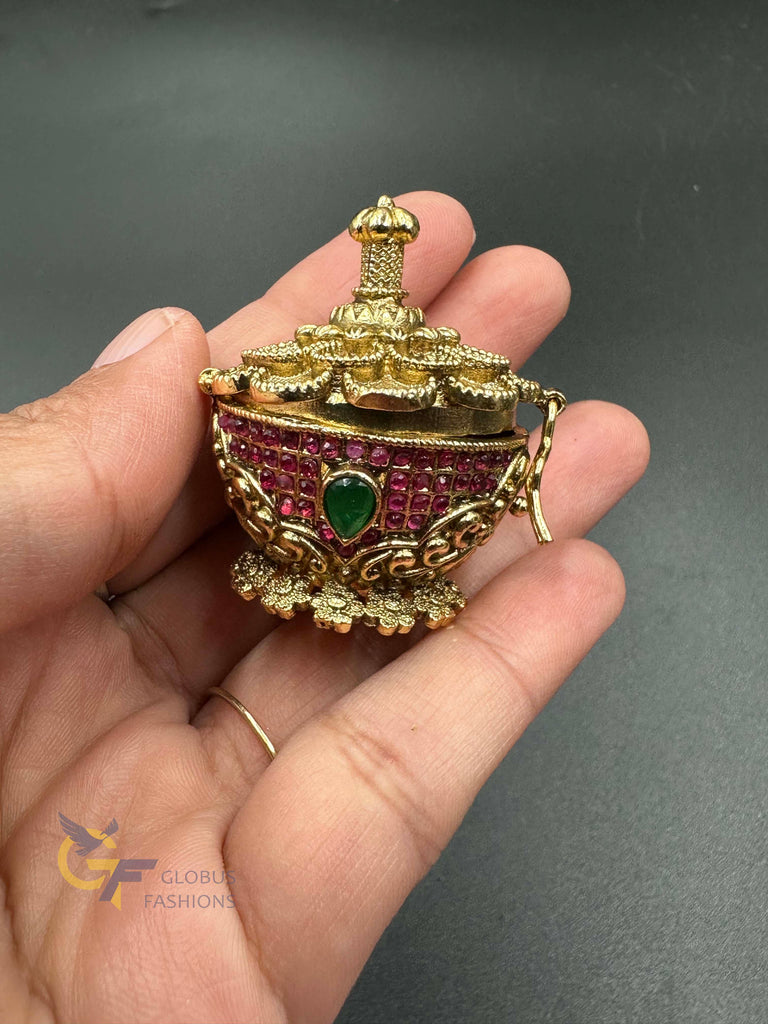 Antique fish ruby Stones small Kumkum box
HandmadeJewelry