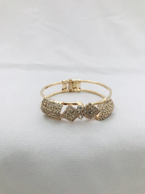 Cute cz stones bangle bracelet - Globus Fashions