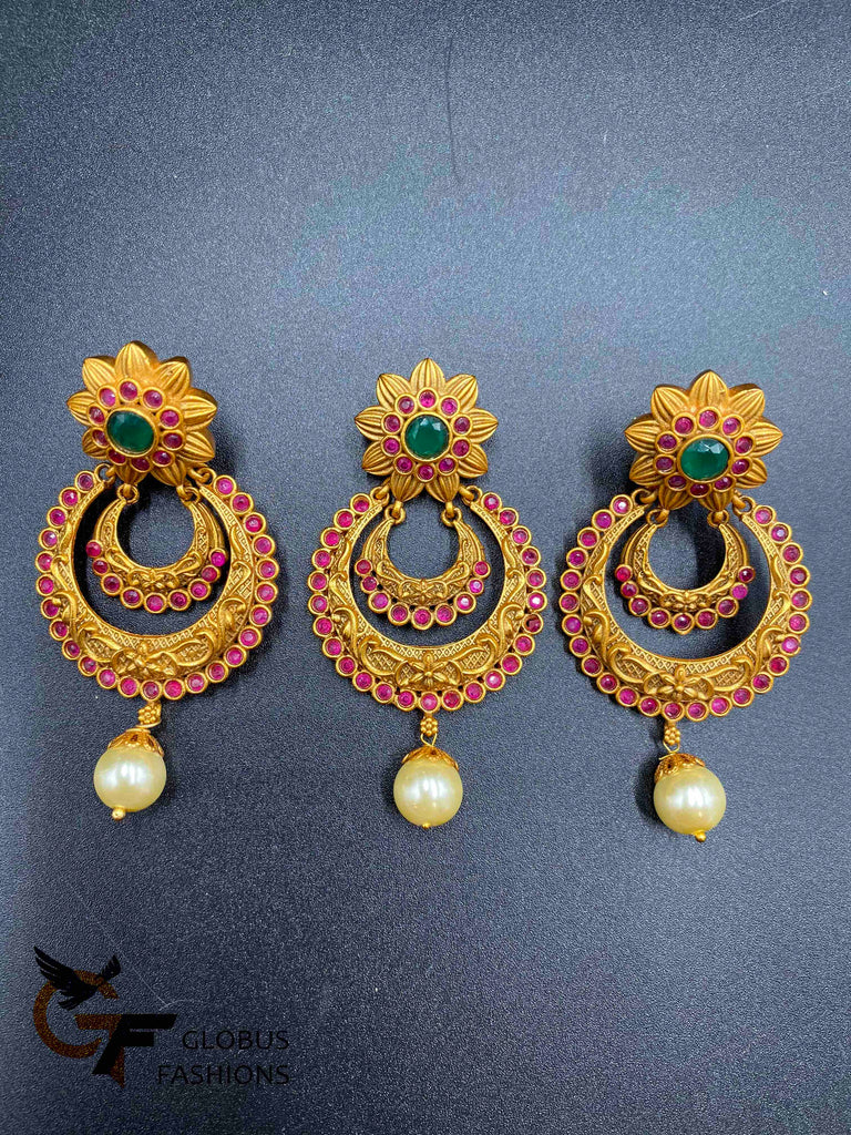 Caroline Heath Crystal Flower Stud Earrings, Antique Brass Posts in Ye – En  Reverie