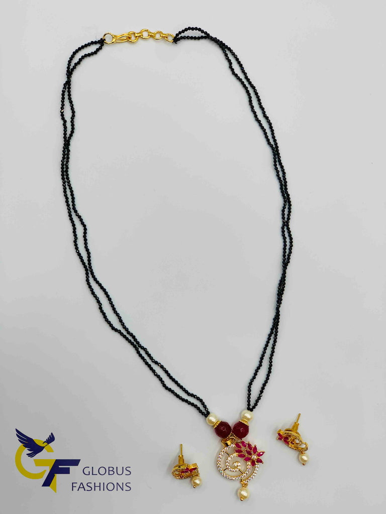 Cute flower design pendant set with black diamond beads chain
