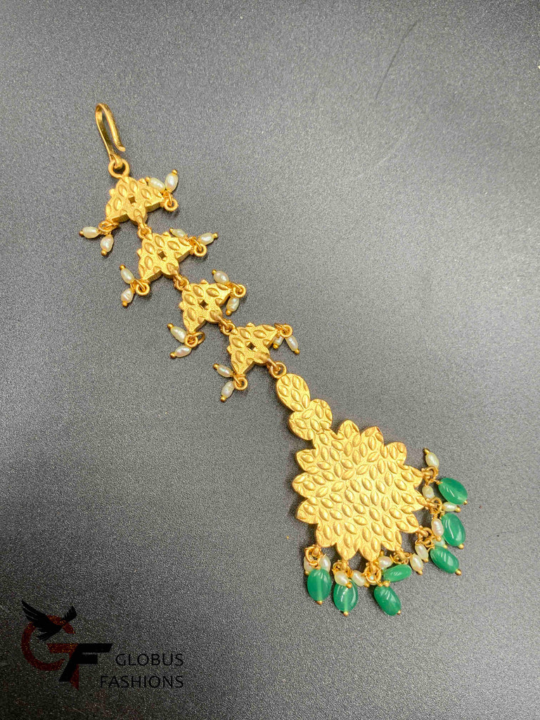 Kemp Stones with emerald beads traditional tikka