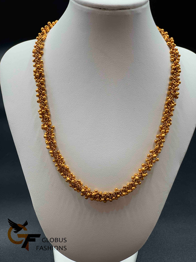 Traditional and antique look simple chain