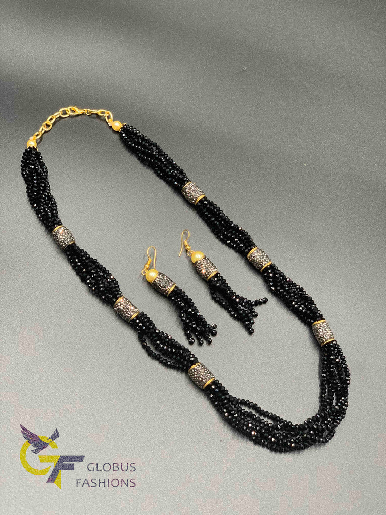 Bunch of black beads chain set