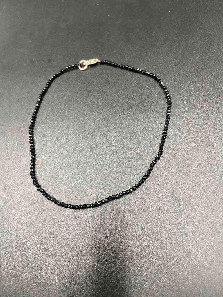 Black diamond beads single anklet