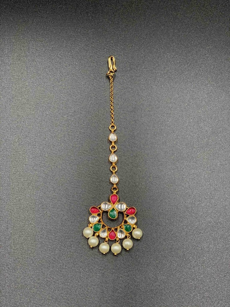 Kundan stones with multicolor stones Tikka - Globus Fashions